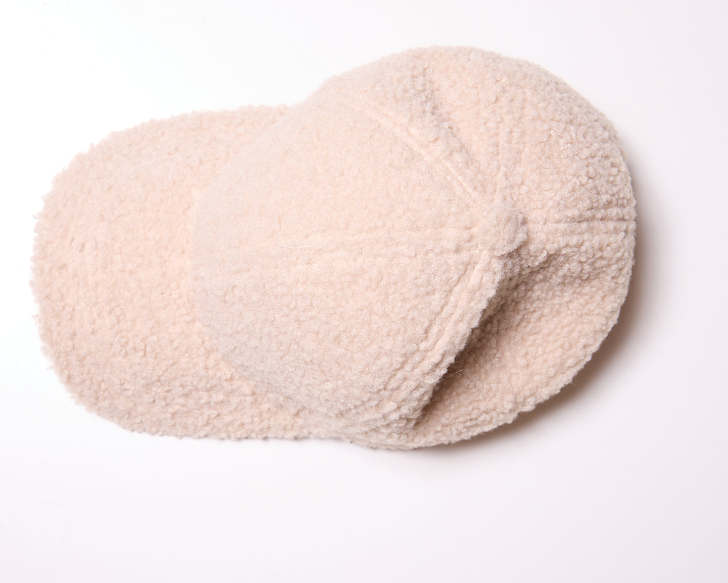 Casquette taupe style baseball en sherpa