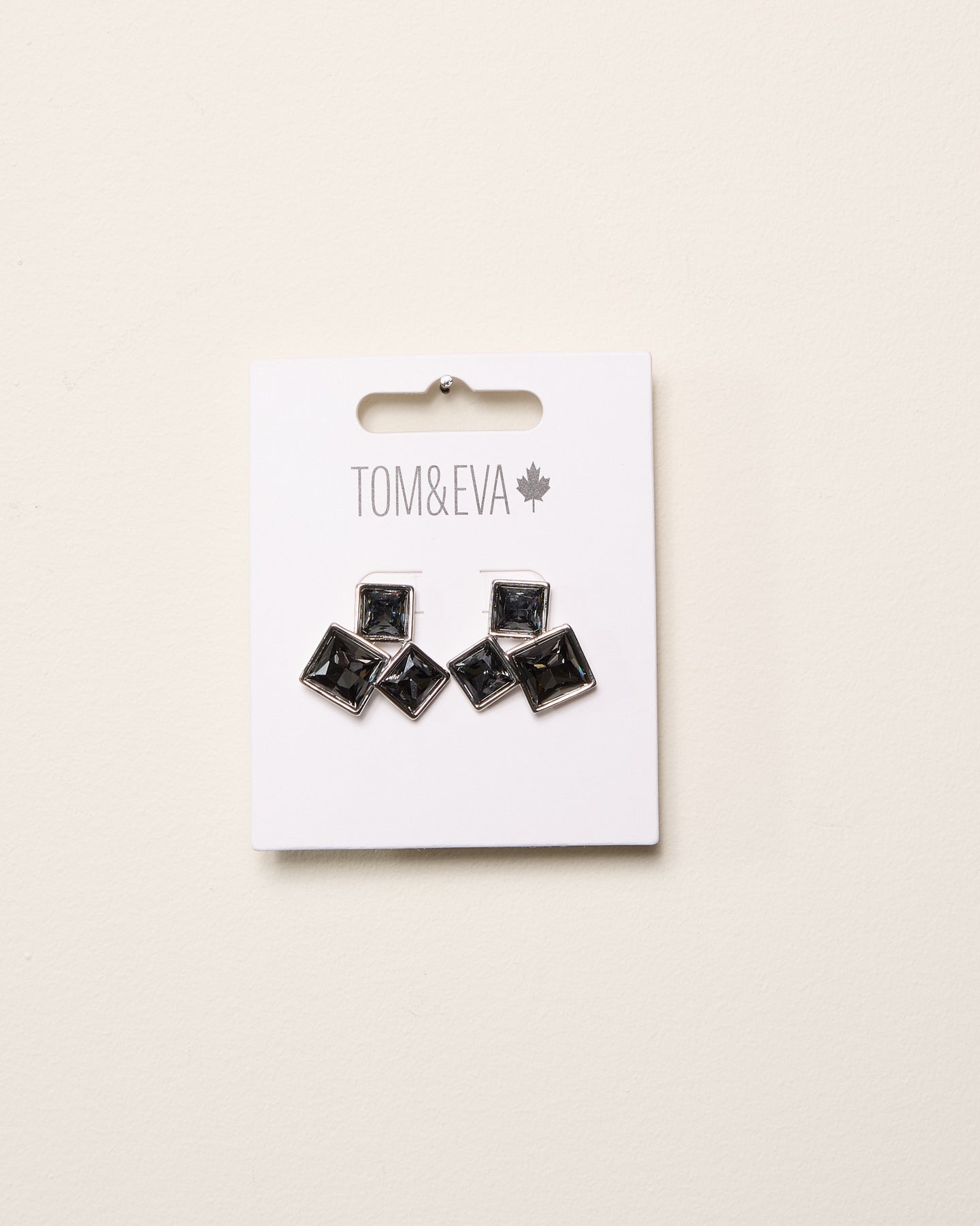 Boucles d’oreilles en grappe carrée géométrique