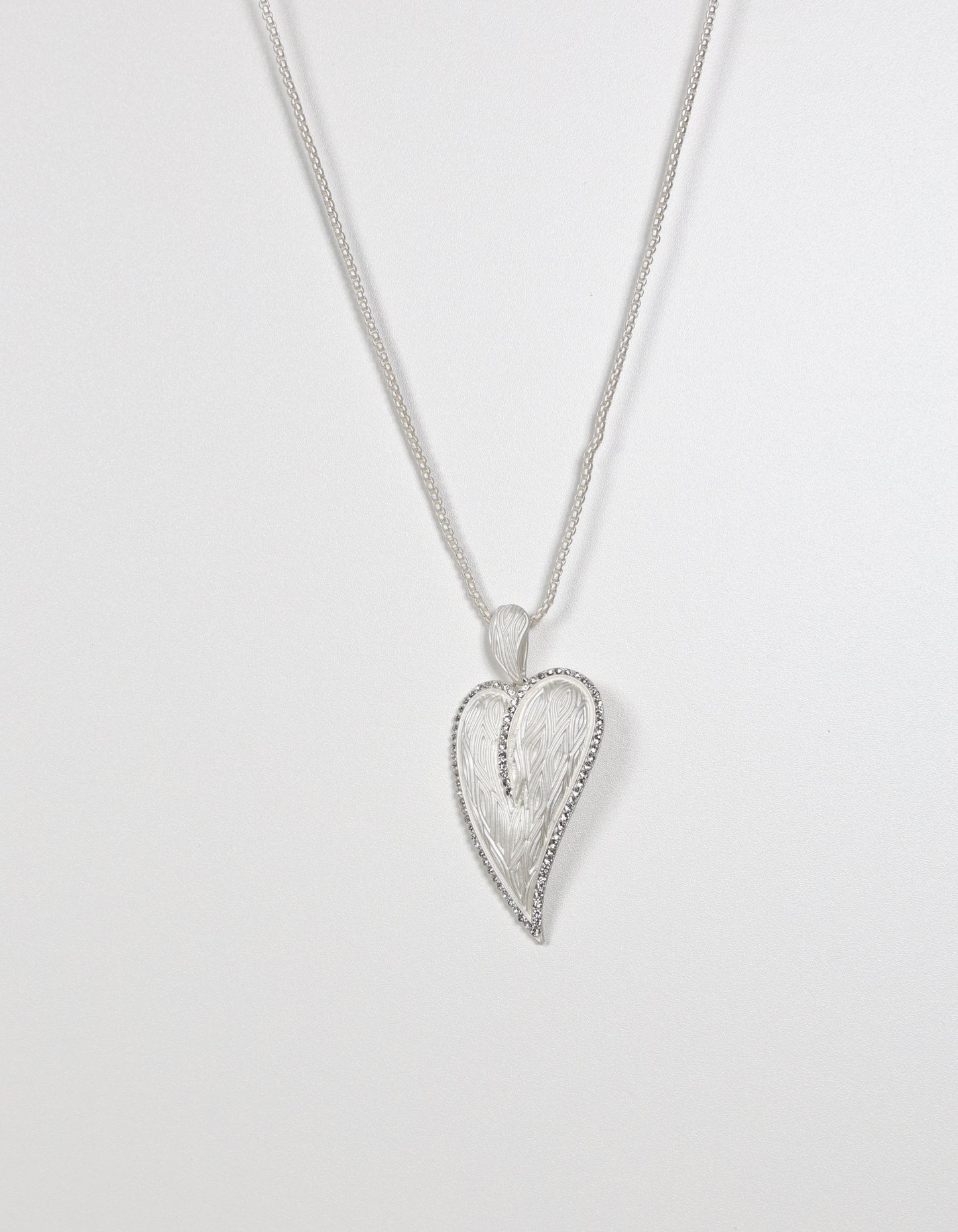 Collier en argent avec pendentif cœur brossé