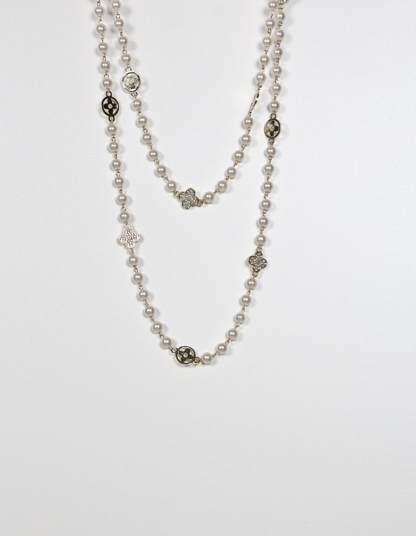 Pearl Necklace with Crystal-Embellished White Clovers
