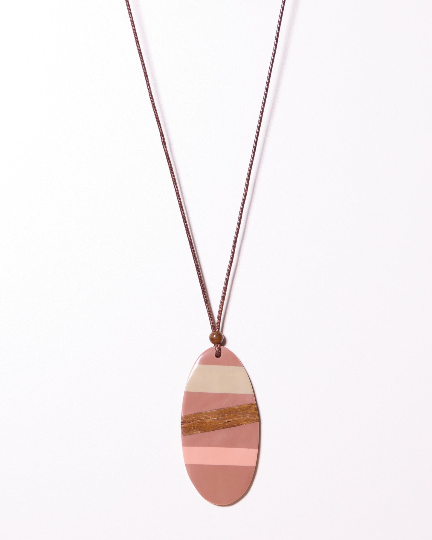Collier ovale rayé marron en cordon