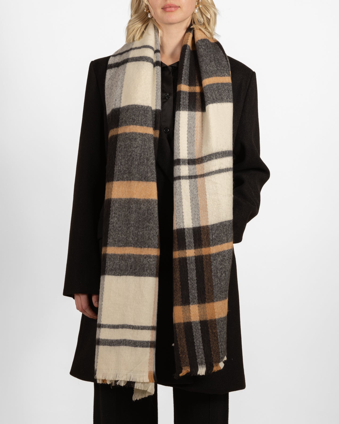 Soft Plaid Black Blanket Scarf