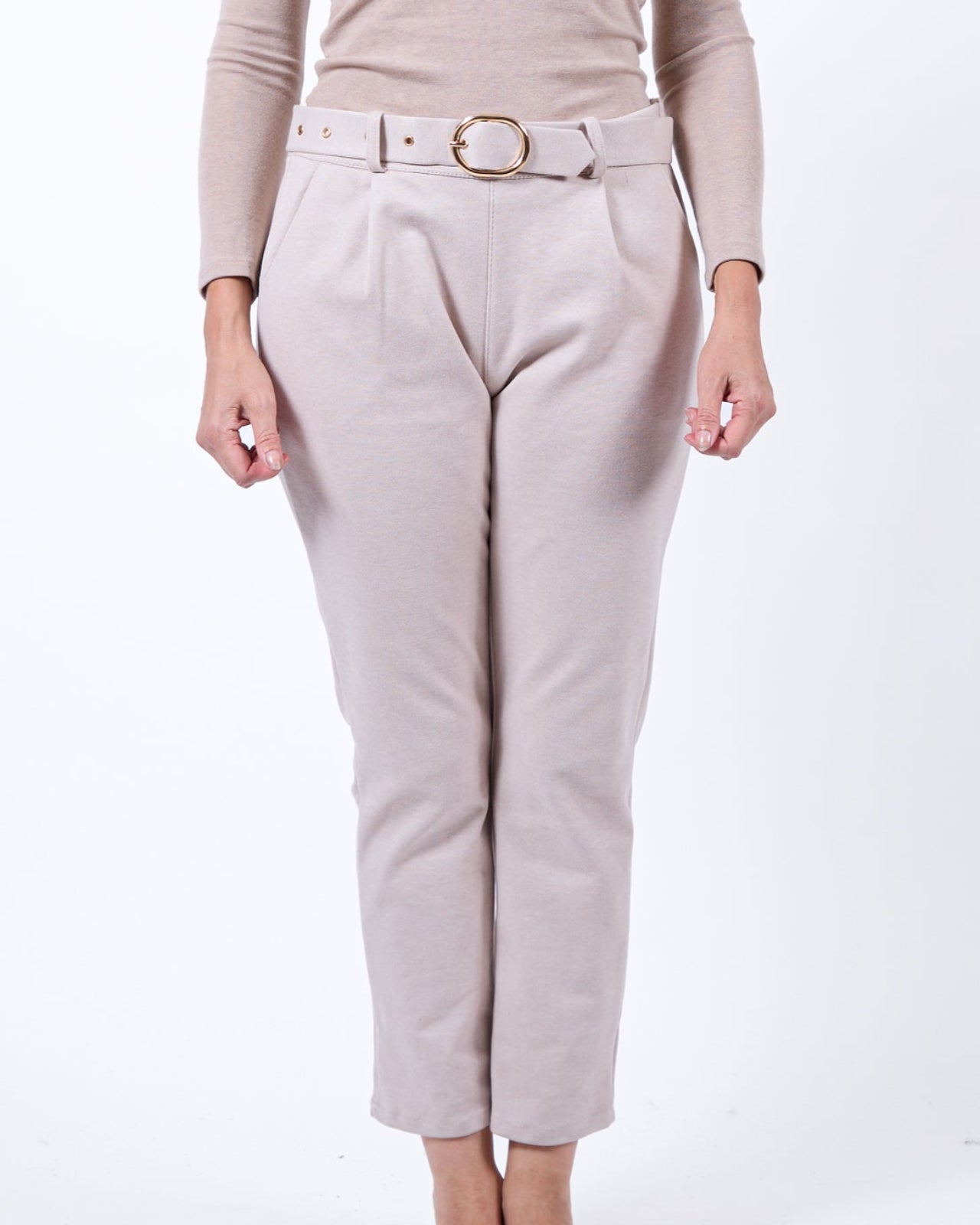Pantalon beige en feutre à enfiler avec ceinture au dos