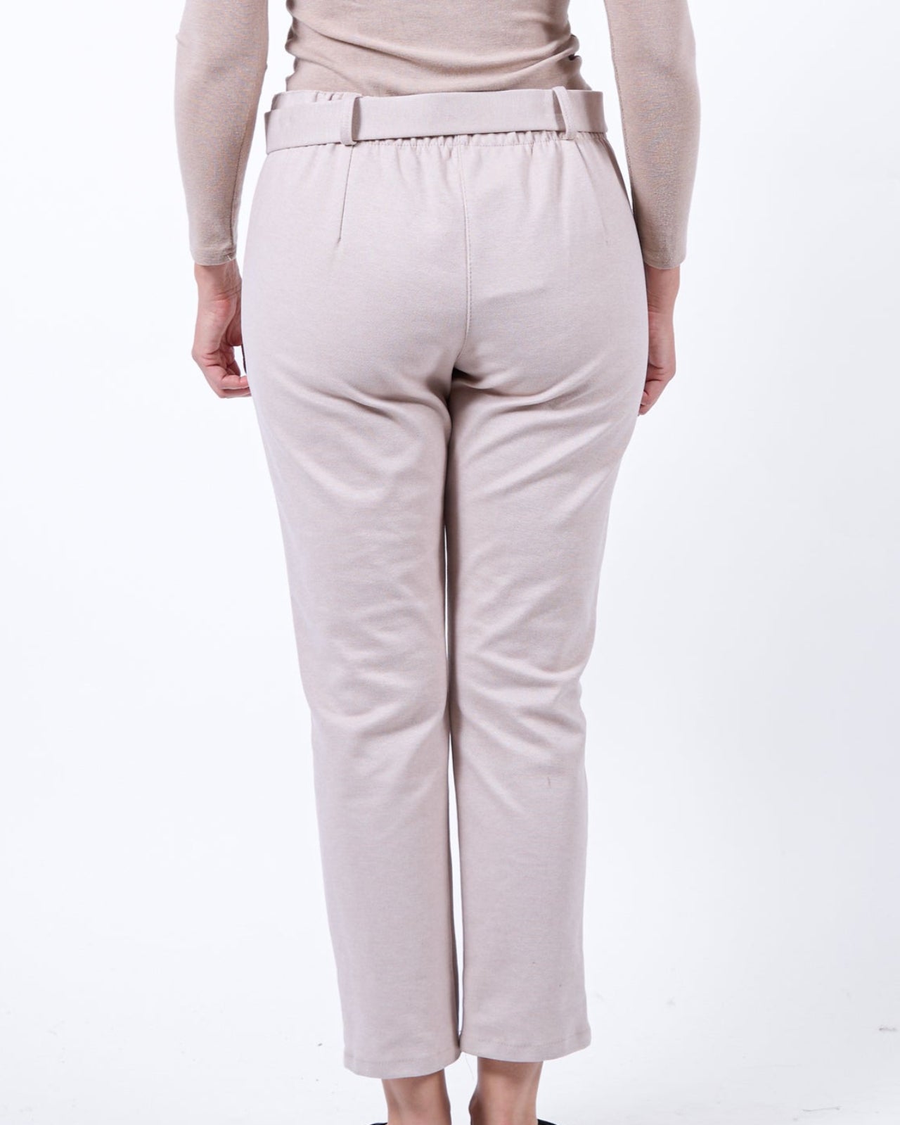 Pantalon beige en feutre à enfiler avec ceinture au dos