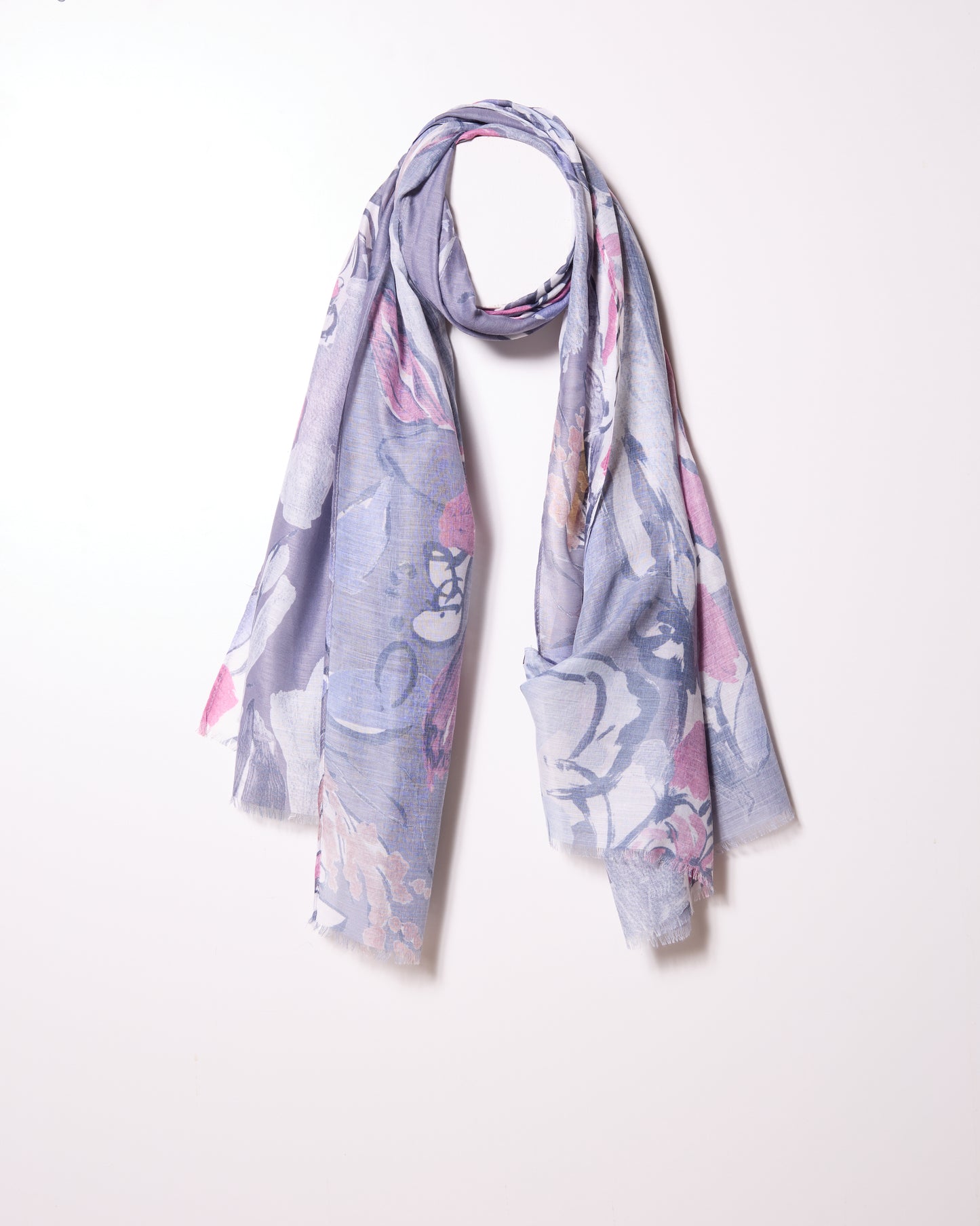 Écharpe florale à gros motifs charbon de bois grise