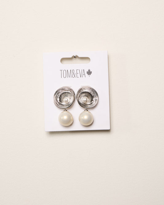 Silver Clam Shell Pearly Dangle Earrings
