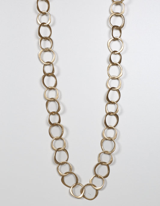 Interlocking Abstract Circle Necklace – Gold