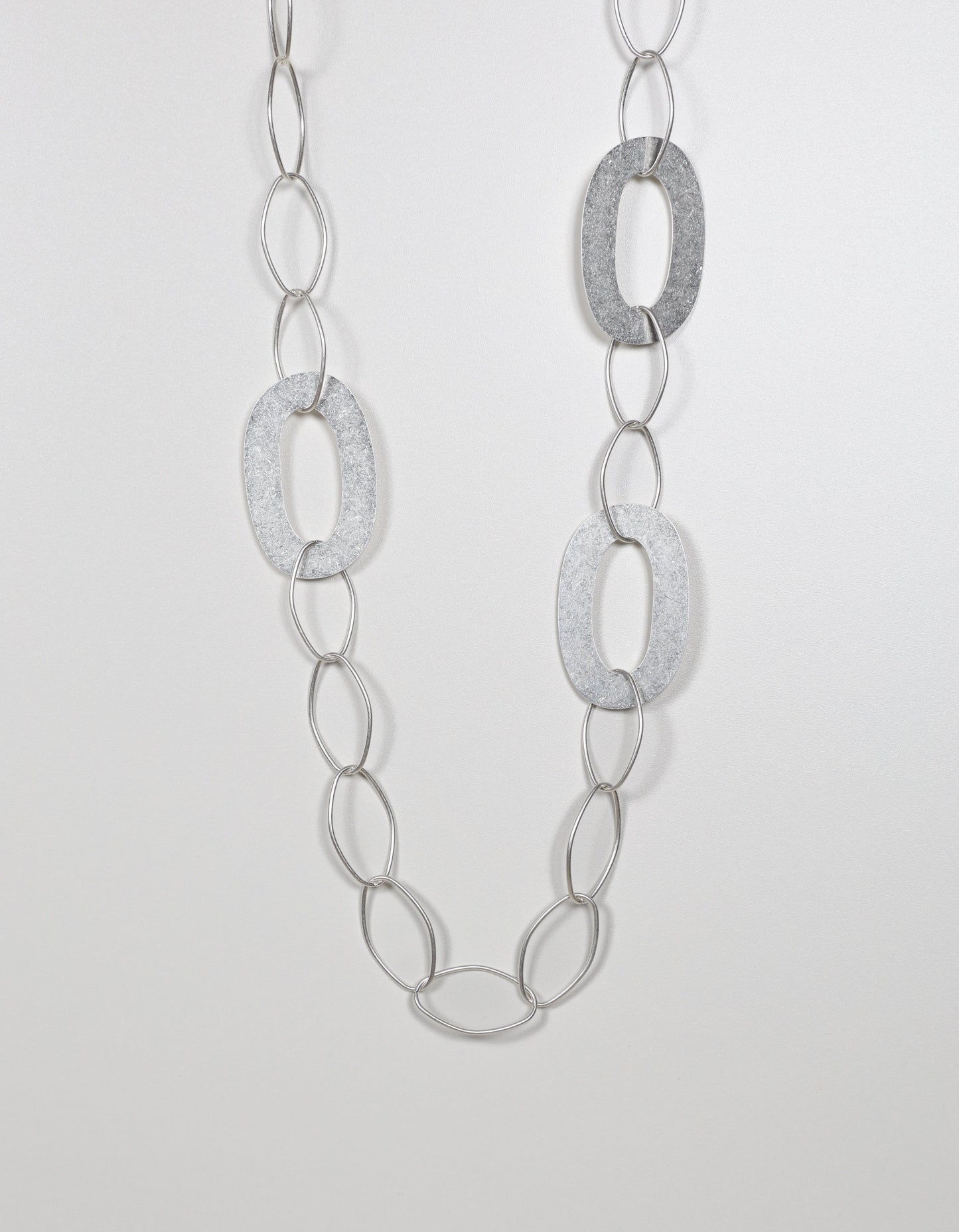 Silver Necklace with Interlocking Oval Details