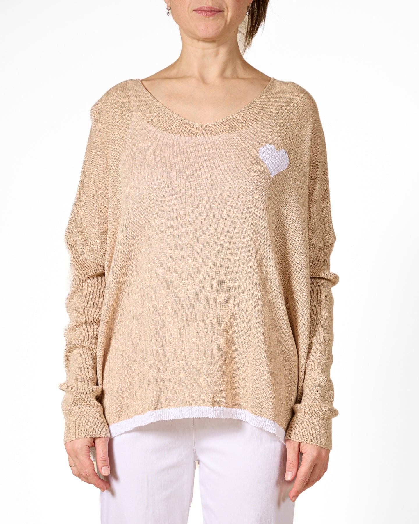 Pull à épaules tombantes avec motif de cœur Blanc Sable