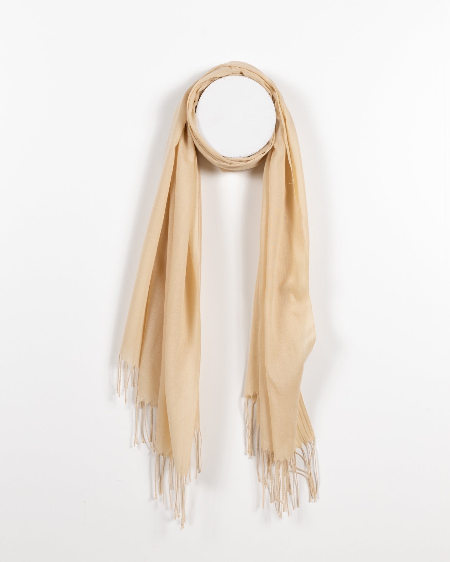 Écharpe élégante beige à franges