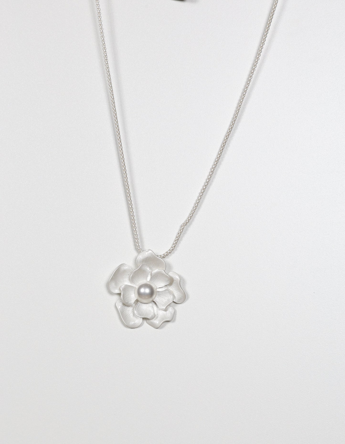 Silver Necklace with Flower Pendant and Pearl Center