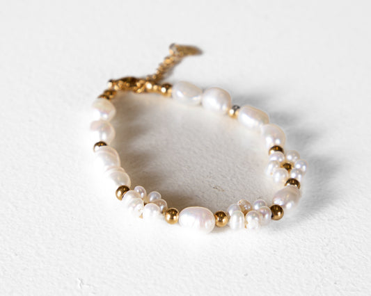 Pearl & Floral Bead Bracelet